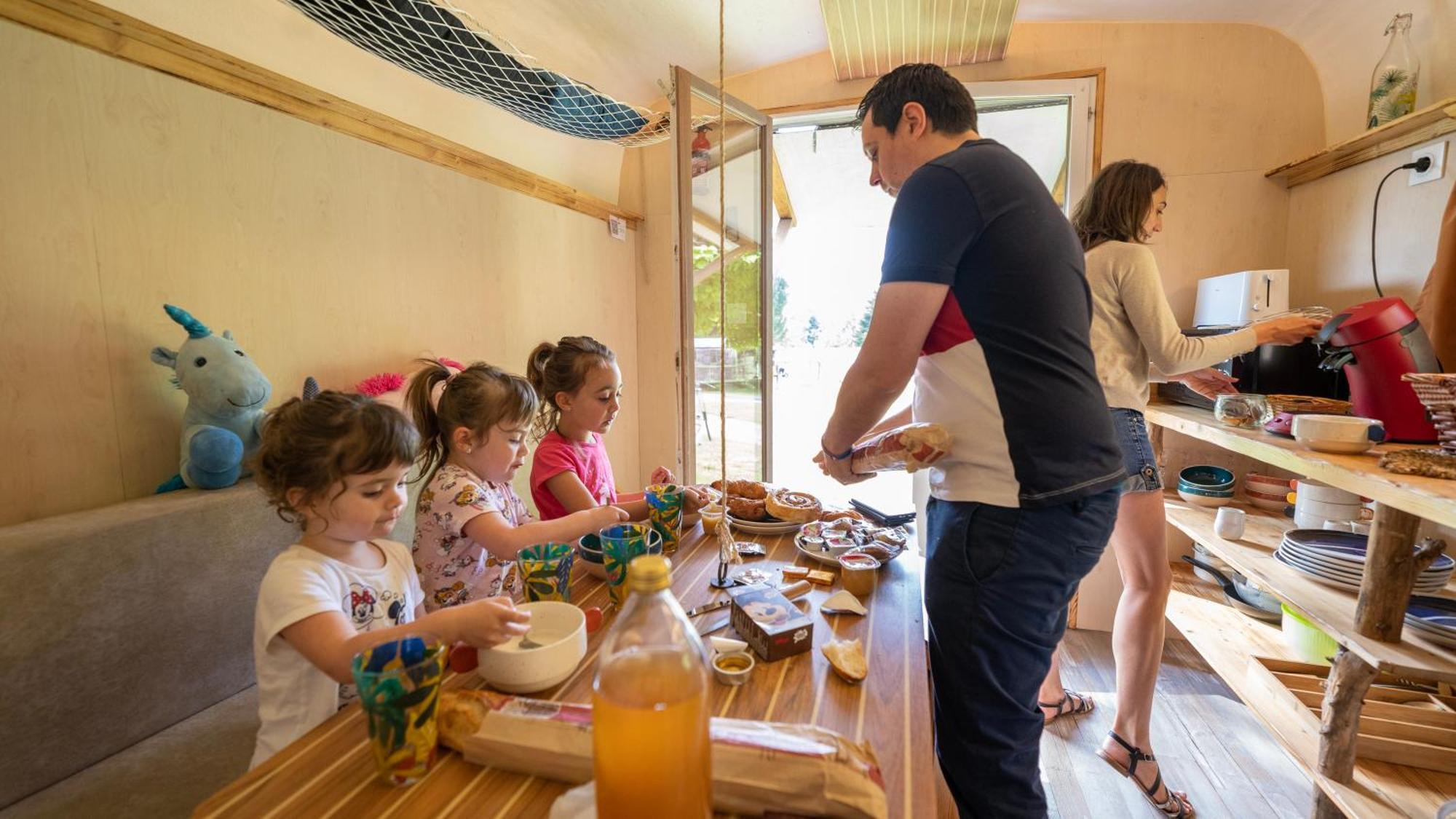 Le Village De La Champagne - Slowmoov Bar-sur-Aube Ngoại thất bức ảnh